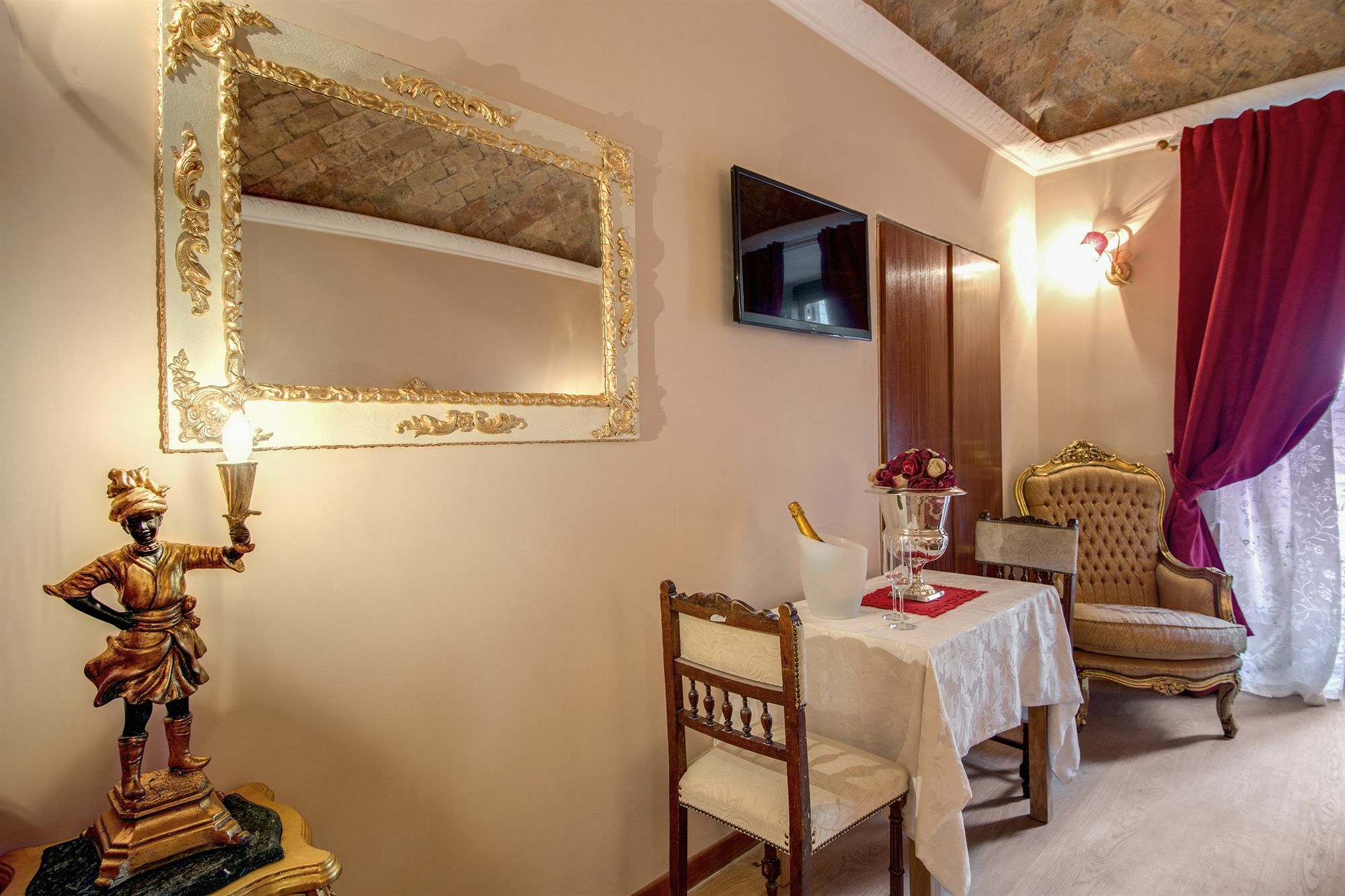 La Reggia Dei Principi Hotel Rome Exterior photo